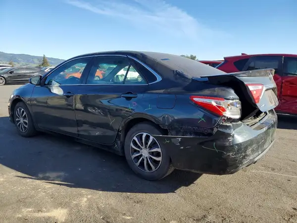 4T1BF1FK3GU540219 2016 TOYOTA CAMRY - Image 2