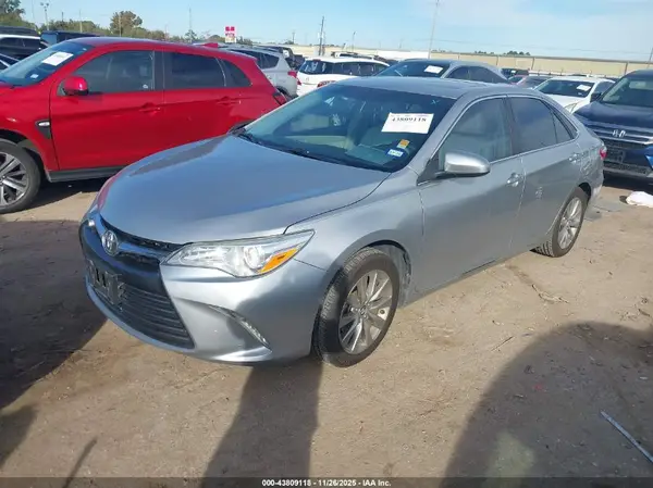 4T1BF1FK3GU540754 2016 TOYOTA CAMRY - Image 2