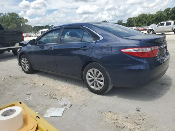 4T1BF1FK3GU543329 2016 TOYOTA CAMRY - Image 2