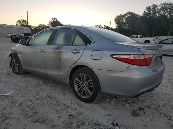 4T1BF1FK3GU544528 2016 TOYOTA CAMRY - Image 2