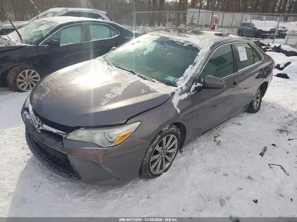 4T1BF1FK3GU544772 2016 TOYOTA CAMRY - Image 2