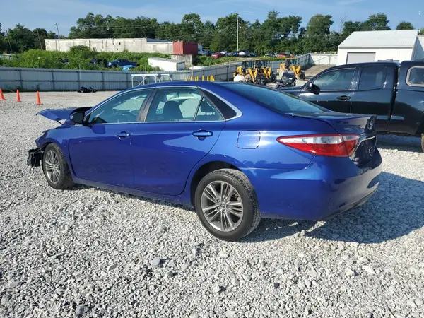 4T1BF1FK3GU546134 2016 TOYOTA CAMRY - Image 2