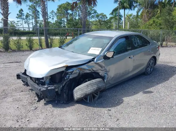4T1BF1FK3GU546196 2016 TOYOTA CAMRY - Image 2