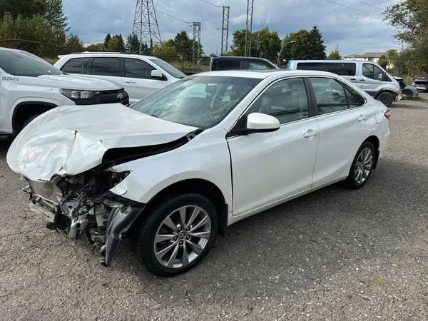4T1BF1FK3GU547008 2016 TOYOTA CAMRY - Image 2