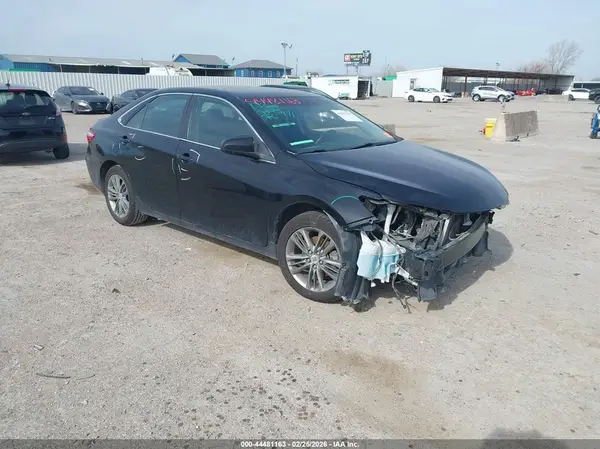 4T1BF1FK3GU549650 2016 TOYOTA CAMRY - Image 1