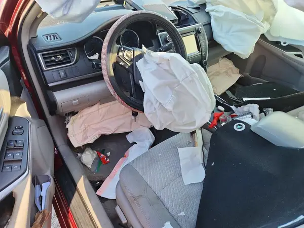 4T1BF1FK3GU549924 2016 TOYOTA CAMRY - Image 8