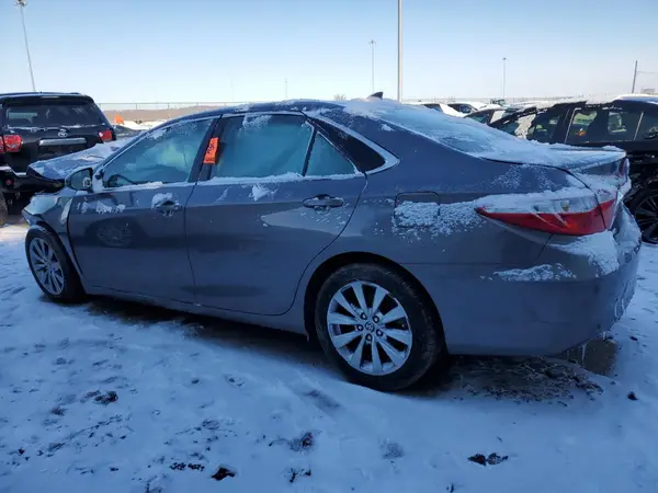 4T1BF1FK3GU551317 2016 TOYOTA CAMRY - Image 2