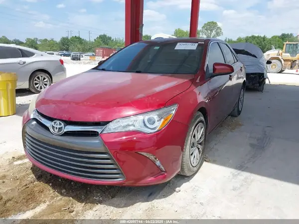 4T1BF1FK3GU552936 2016 TOYOTA CAMRY - Image 2
