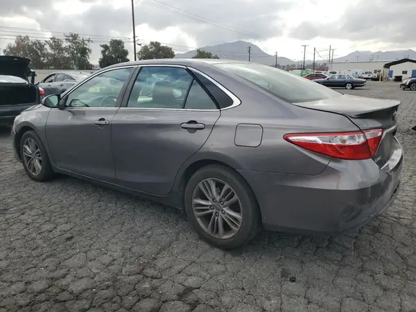 4T1BF1FK3GU554654 2016 TOYOTA CAMRY - Image 2