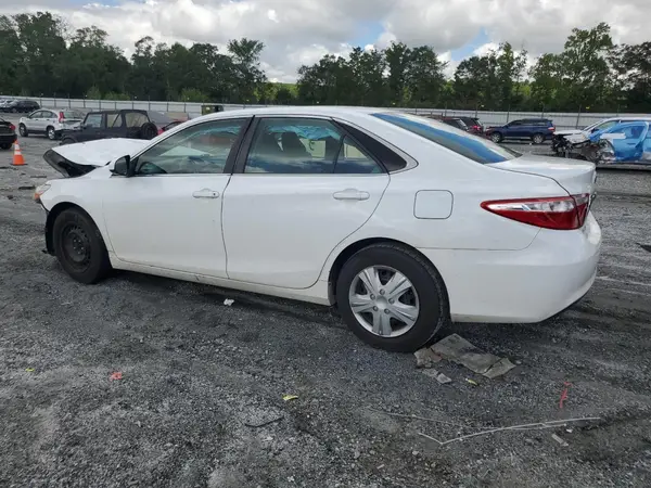 4T1BF1FK3GU555027 2016 TOYOTA CAMRY - Image 2