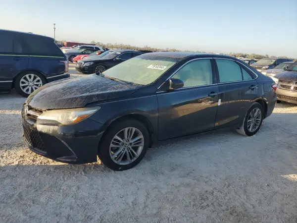 4T1BF1FK3GU561894 2016 TOYOTA CAMRY - Image 1