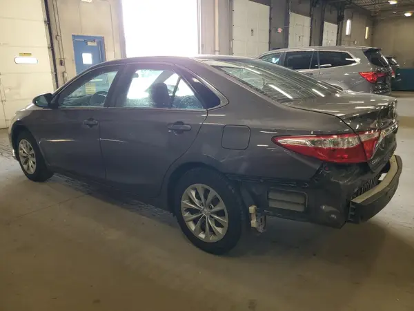 4T1BF1FK3GU564746 2016 TOYOTA CAMRY - Image 2