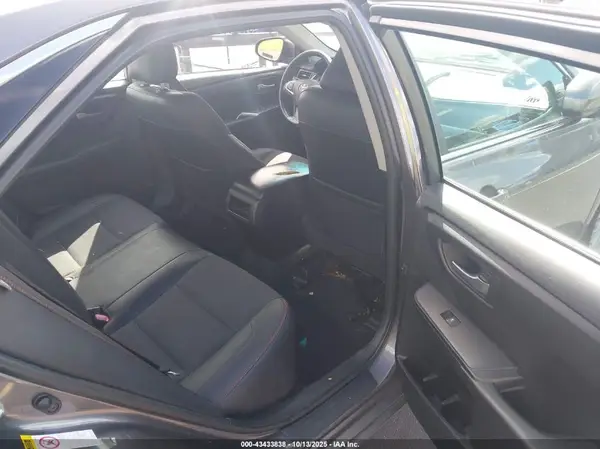 4T1BF1FK3GU568960 2016 TOYOTA CAMRY - Image 8