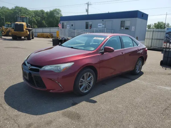 4T1BF1FK3GU569509 2016 TOYOTA CAMRY - Image 1
