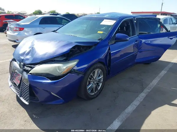 4T1BF1FK3GU572619 2016 TOYOTA CAMRY - Image 2