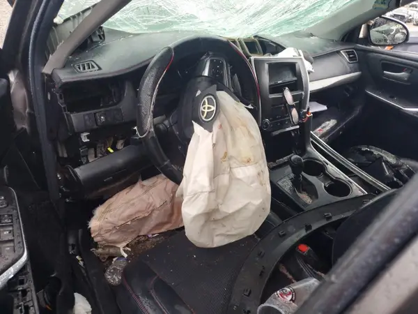 4T1BF1FK3GU574063 2016 TOYOTA CAMRY - Image 8