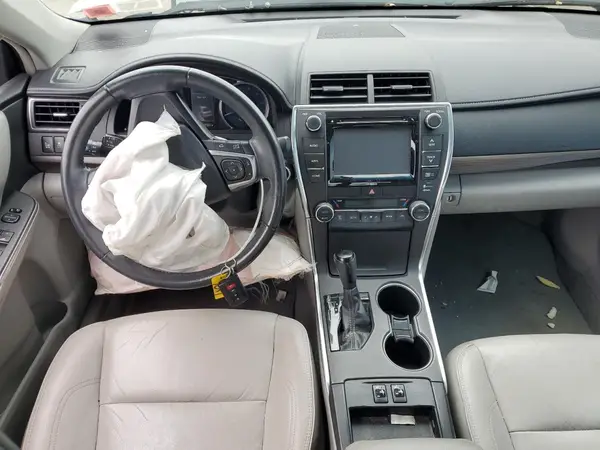 4T1BF1FK3GU579392 2016 TOYOTA CAMRY - Image 8