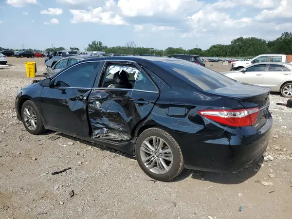 4T1BF1FK3GU579585 2016 TOYOTA CAMRY - Image 2