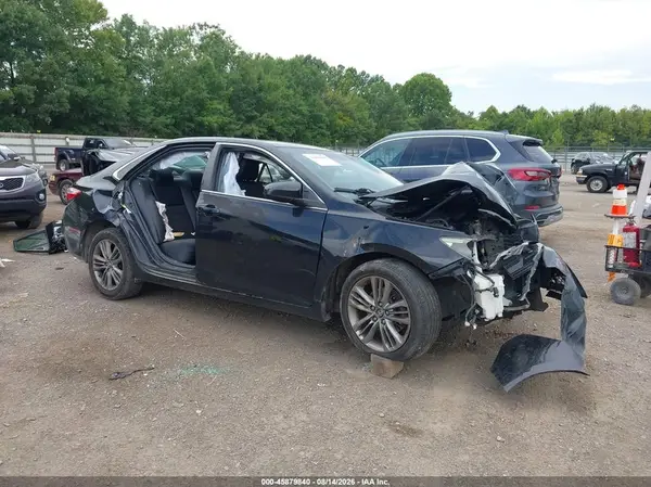 4T1BF1FK3GU583037 2016 TOYOTA CAMRY - Image 1