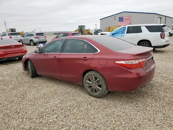 4T1BF1FK3GU583703 2016 TOYOTA CAMRY - Image 2