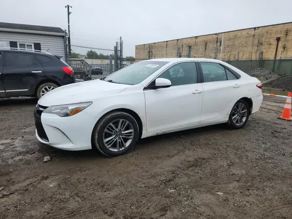 4T1BF1FK3GU584348 2016 TOYOTA CAMRY - Image 1