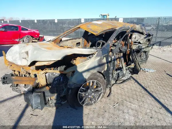 4T1BF1FK3GU586309 2016 TOYOTA CAMRY - Image 2