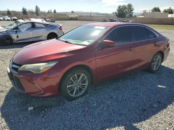 4T1BF1FK3GU588805 2016 TOYOTA CAMRY - Image 1