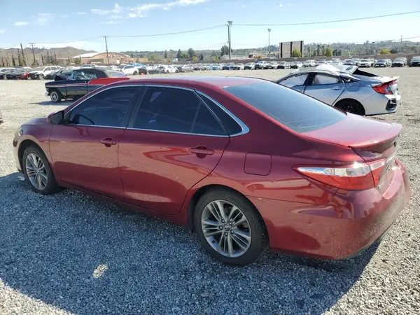 4T1BF1FK3GU588805 2016 TOYOTA CAMRY - Image 2