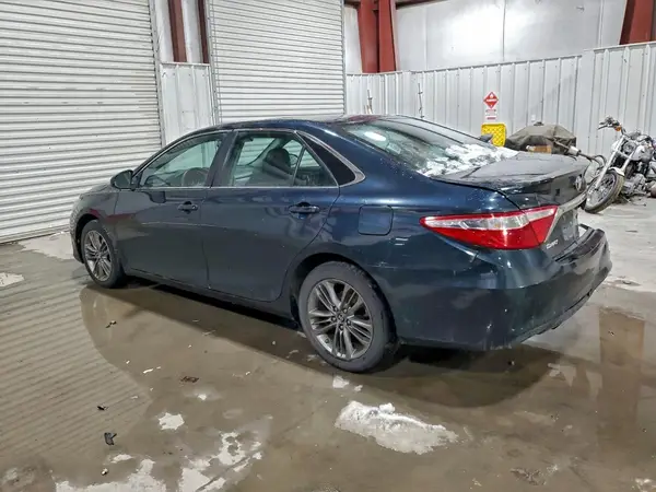 4T1BF1FK3GU590103 2016 TOYOTA CAMRY - Image 2