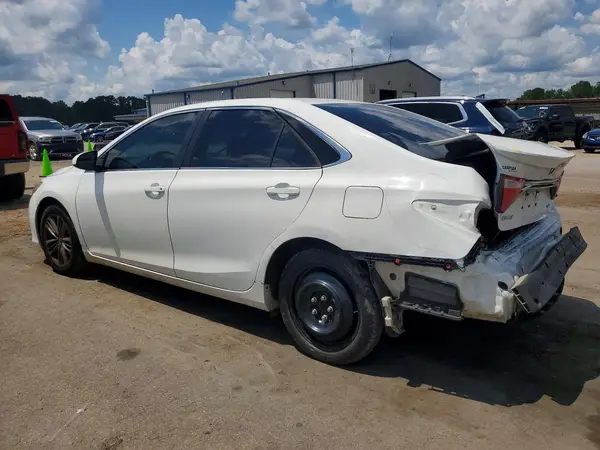 4T1BF1FK3GU592708 2016 TOYOTA CAMRY - Image 2