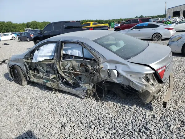 4T1BF1FK3GU598976 2016 TOYOTA CAMRY - Image 2