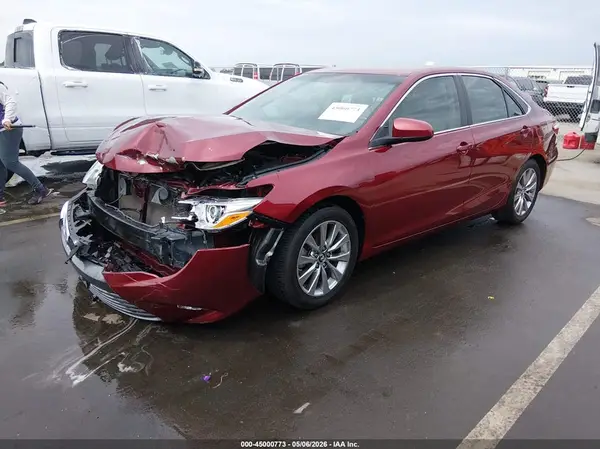 4T1BF1FK3GU600354 2016 TOYOTA CAMRY - Image 2