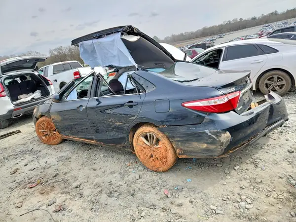 4T1BF1FK3GU601732 2016 TOYOTA CAMRY - Image 2