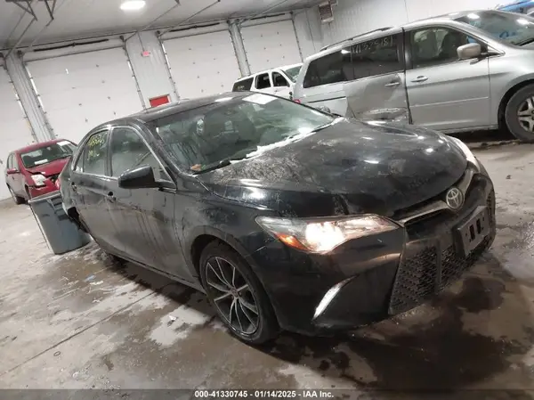 4T1BF1FK3GU601746 2016 TOYOTA CAMRY - Image 1
