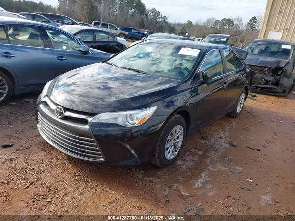 4T1BF1FK3GU602895 2016 TOYOTA CAMRY - Image 2