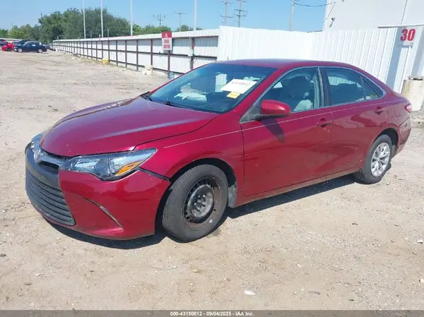 4T1BF1FK3GU603593 2016 TOYOTA CAMRY - Image 2