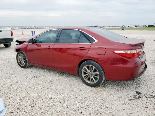 4T1BF1FK3GU604968 2016 TOYOTA CAMRY - Image 2