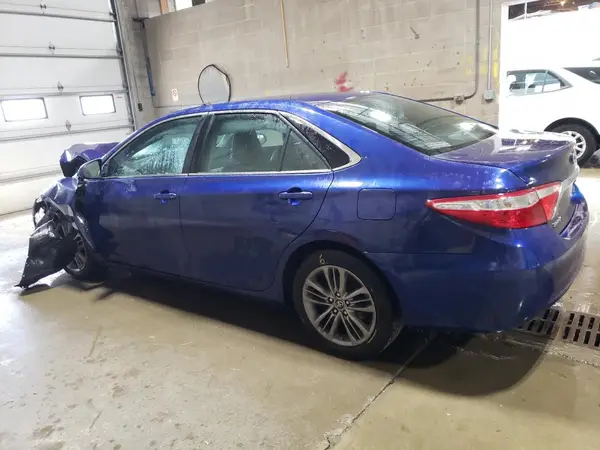 4T1BF1FK3GU605067 2016 TOYOTA CAMRY - Image 2