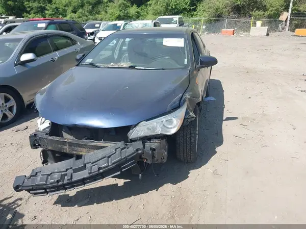 4T1BF1FK3GU605991 2016 TOYOTA CAMRY - Image 2