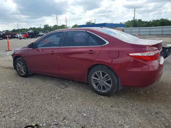 4T1BF1FK3GU606333 2016 TOYOTA CAMRY - Image 2