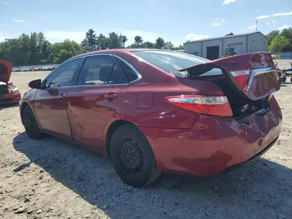 4T1BF1FK3GU608132 2016 TOYOTA CAMRY - Image 2