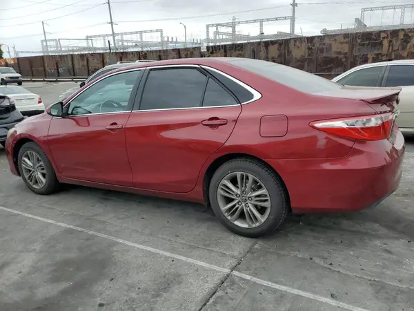 4T1BF1FK3GU609183 2016 TOYOTA CAMRY - Image 2