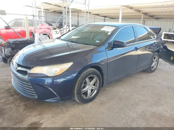 4T1BF1FK3GU999654 2016 TOYOTA CAMRY - Image 2