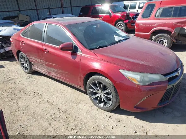 4T1BF1FK3GU999900 2016 TOYOTA CAMRY - Image 1