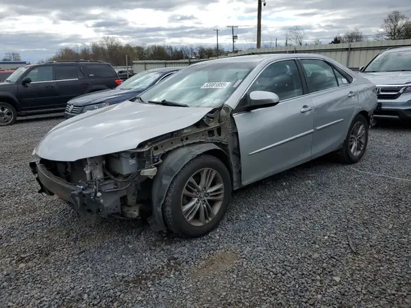 4T1BF1FK3HU270460 2017 TOYOTA CAMRY - Image 1