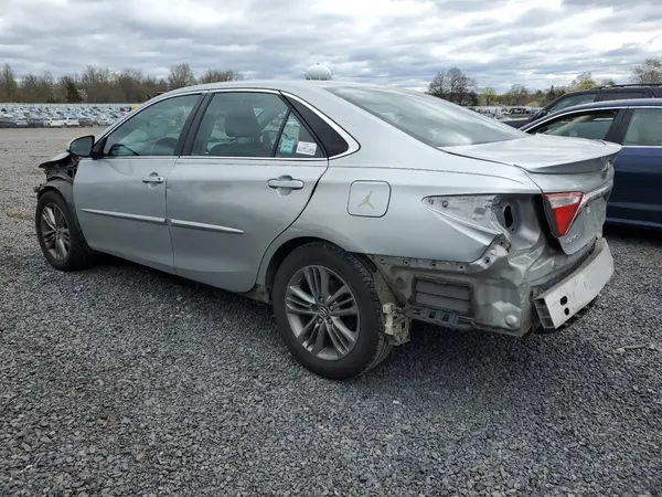 4T1BF1FK3HU270460 2017 TOYOTA CAMRY - Image 2