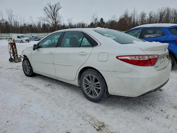 4T1BF1FK3HU271849 2017 TOYOTA CAMRY - Image 2
