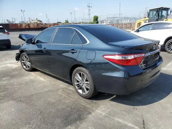 4T1BF1FK3HU279188 2017 TOYOTA CAMRY - Image 2