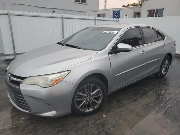 4T1BF1FK3HU280230 2017 TOYOTA CAMRY - Image 1
