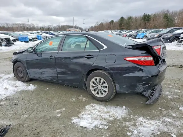 4T1BF1FK3HU280714 2017 TOYOTA CAMRY - Image 2